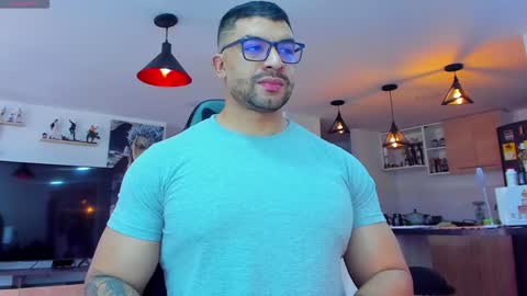 Snapshot of peterjack7 chatting on December 21, 4:57 pm Peter Jack online show from December 21, 4:57 pm