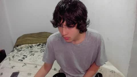 picaszomilos350 online show from November 10, 10:09 am