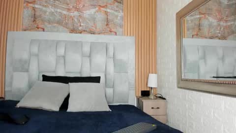 pipedark_ online show from October 3, 3:33 am