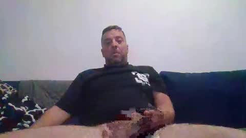 Snapshot of pislezg1 chatting on October 19, 7:50 pm pislezg1 online show from October 19, 7:50 pm