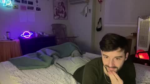 Snapshot of placebo14 chatting on December 24, 12:11 am placebo14 online show from December 24, 12:11 am