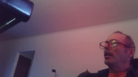 Snapshot of playfuljoy chatting on September 28, 3:21 pm StudMan online show from September 28, 3:21 pm