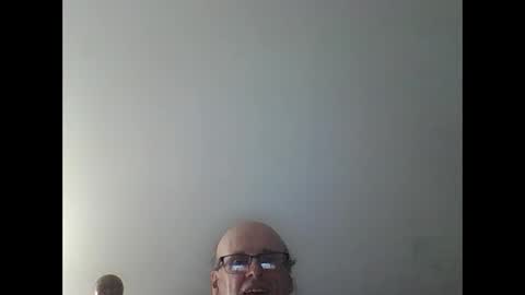 Snapshot of pmb11 chatting on October 2, 2:15 am trek 11 online show from October 2, 2:15 am