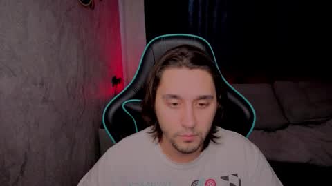 pohyi_ online show from February 18, 7:50 am