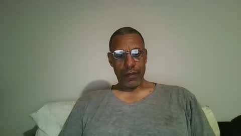 poolguy2496 online show from November 2, 5:01 am