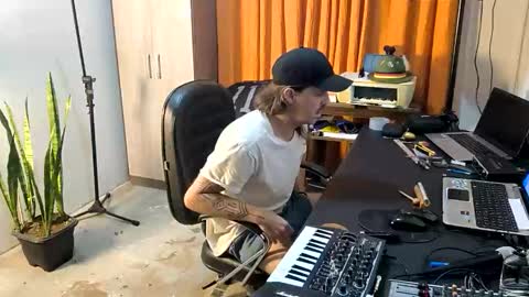 porngreen10 online show from October 17, 12:47 am