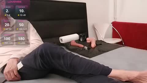 Smooth Daddy online show from February 14, 7:09 pm