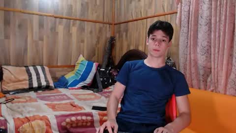 chris independent  online show from January 27, 5:36 am