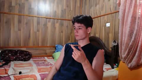 chris independent  online show from January 12, 10:22 pm