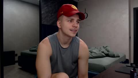 Justin online show from March 4, 9:32 pm