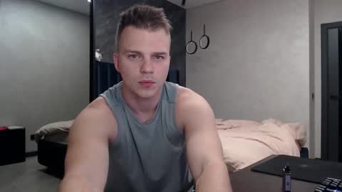 Justin online show from October 25, 6:15 am