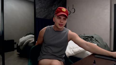 Justin online show from February 16, 7:37 am