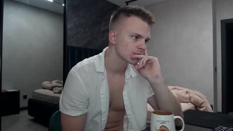 Justin online show from October 20, 5:39 pm