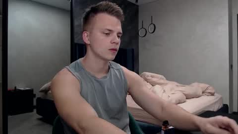 Justin online show from October 5, 3:21 am