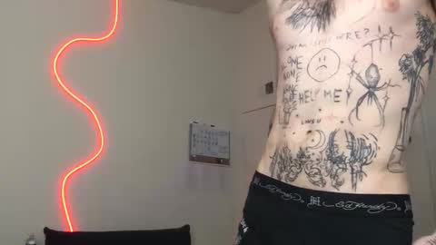 pretty boy online show from December 23, 2:20 am