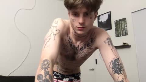 pretty boy online show from November 2, 4:39 am