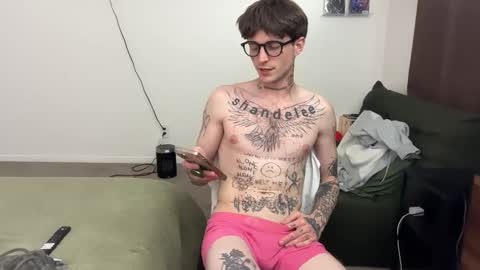 pretty boy online show from February 19, 5:37 am