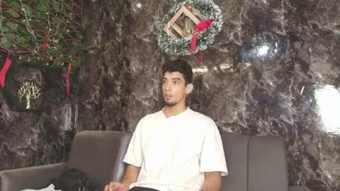 prince_arthur77 online show from December 20, 2:35 pm