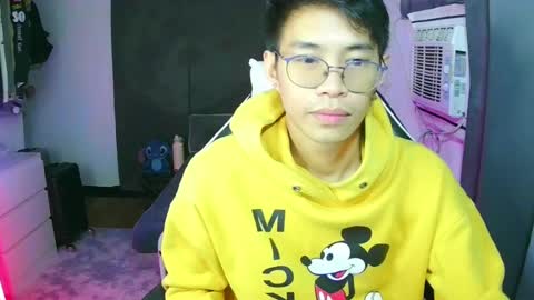 prince_harrison online show from June 18, 2:11 pm
