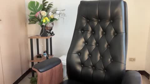 Charls online show from February 14, 3:01 am