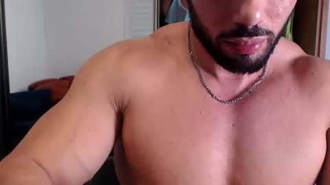 promuscles4u online show from August 7, 11:22 pm