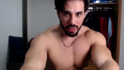 promuscles4u online show from July 19, 1:22 am