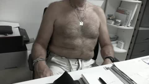 mature hairy guy online show from July 11, 3:36 pm