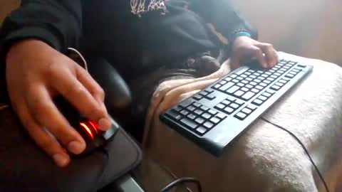 puhcwhisperer online show from December 9, 4:29 pm