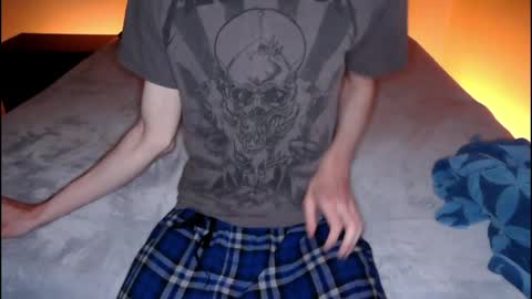 pussylover2182 online show from April 16, 7:19 am