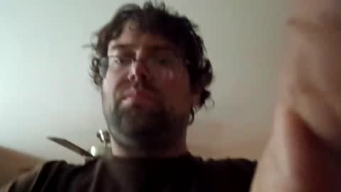 quiet2strangers online show from November 30, 8:38 am