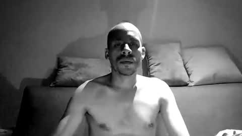 quik32 online show from March 10, 4:17 am