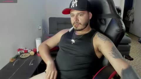 ragnar_lothbrok77 online show from November 4, 9:49 pm