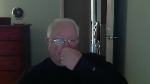 Snapshot of raiderman215 chatting on December 10, 6:06 pm raiderman215 online show from December 10, 6:06 pm