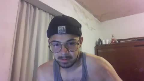 ralphillips25 online show from December 19, 4:53 am