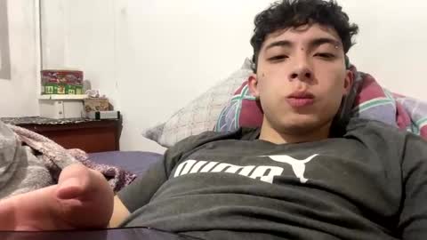 ramiroo2312 online show from November 18, 10:12 pm