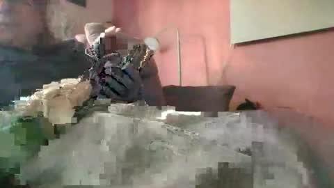 ramteichj online show from December 17, 8:43 am