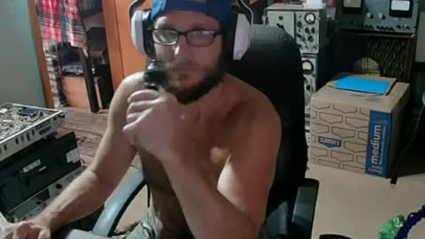 Randall online show from July 22, 8:01 pm