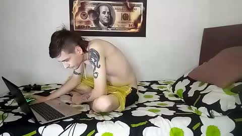 Rangel and Lola online show from November 24, 7:15 pm