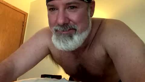 rascal_0073 online show from November 5, 8:00 pm