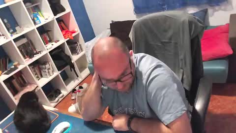 ravingr3d3 online show from June 1, 10:43 pm