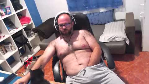 ravingr3d3 online show from July 25, 10:50 pm