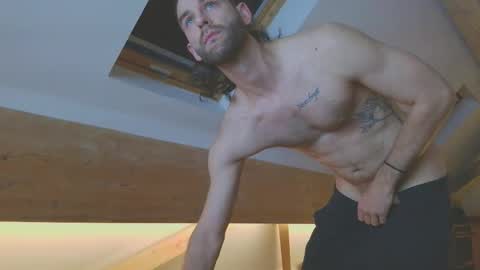 rawfrench online show from November 27, 6:17 am