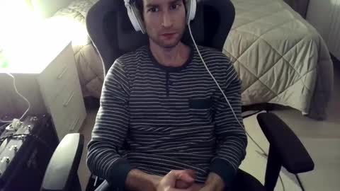 Readytoshowww online show from March 12, 1:47 am