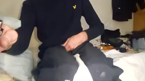 redrodridding online show from February 8, 11:01 am