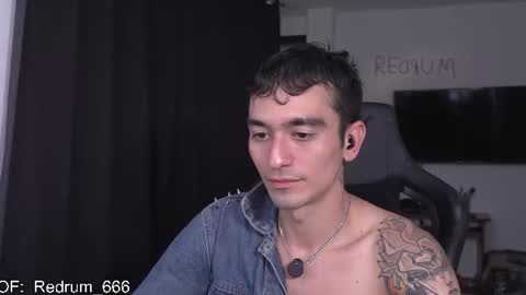 Red online show from July 28, 1:43 pm