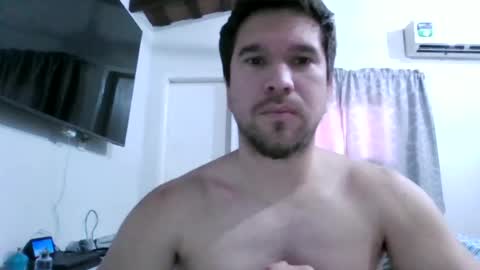 Renato online show from August 2, 7:01 pm