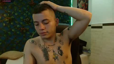 R E N E  online show from September 9, 3:17 am