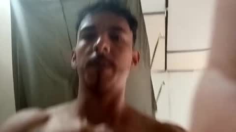 renzondelgado64 online show from April 9, 9:43 pm