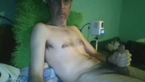 reyes_albert2006 online show from March 9, 11:14 pm