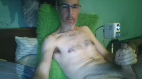 reyes_albert2006 online show from November 15, 11:40 pm